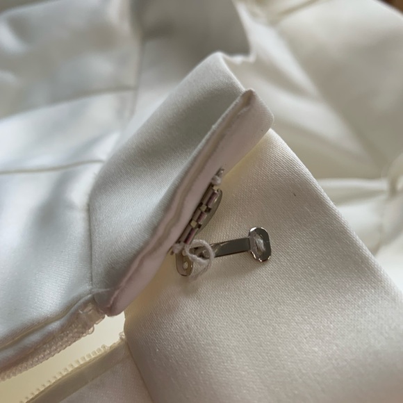 *SOLD* 2 Piece Ivory Wedding Gown sz8 - Picture 10 of 14